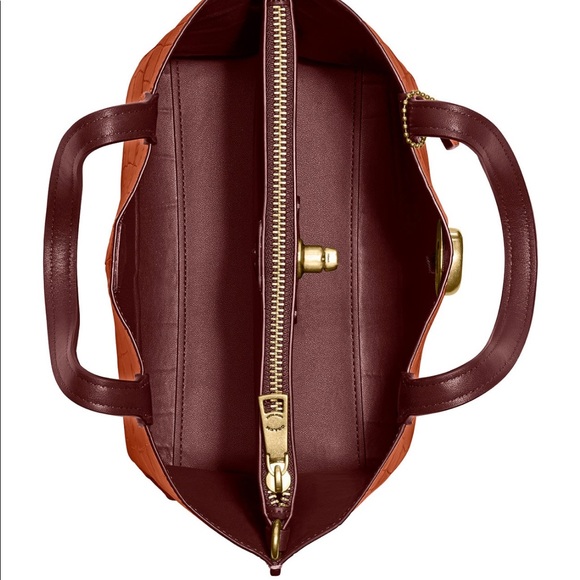 SOLD Coach Willow Tote 24 - Picture 5 of 5